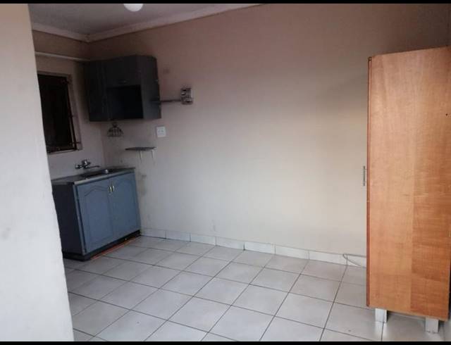 10 BEDROOM HOUSE FOR SALE IN SOSHANGUVE INDUSTRIAL